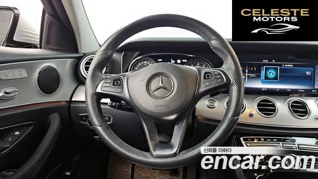 MERCEDES BENZ E-Classe W213 E200 Avantgarde 2017 — photo 13 sur 20