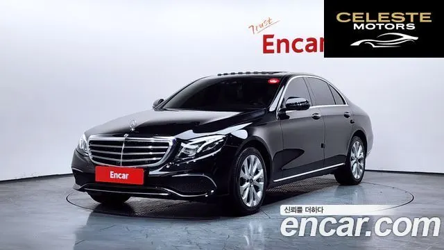 MERCEDES BENZ E-Classe W213 E300 4MATIC Exclusive 2018 — photo 1 sur 20