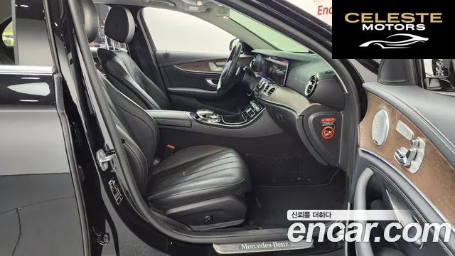 MERCEDES BENZ E-Classe W213 E300 4MATIC Exclusive 2018 — photo 11 sur 20
