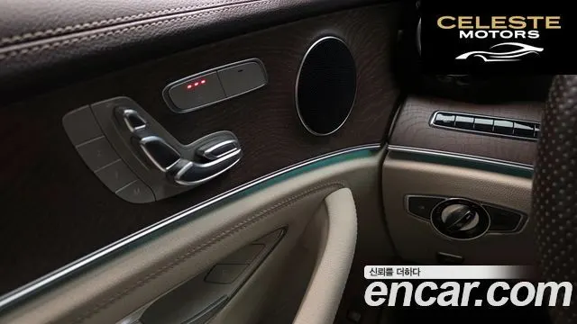 MERCEDES BENZ E-Classe W213 E220d Exclusive 2017 — photo 18 sur 26