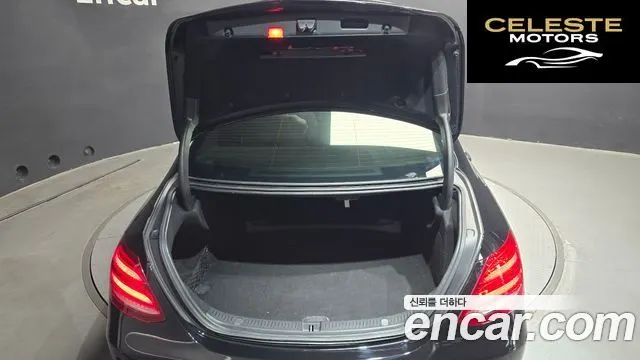 MERCEDES BENZ E-Classe W213 E220d Exclusive 2017 — photo 20 sur 26