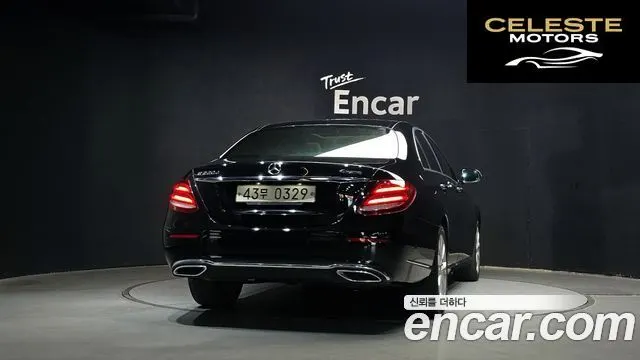 MERCEDES BENZ E-Classe W213 E220d Exclusive 2017 — photo 4 sur 26