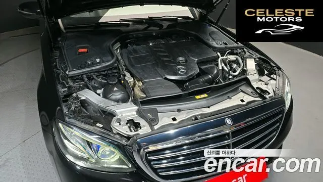 MERCEDES BENZ E-Classe W213 E220d Exclusive 2017 — photo 6 sur 26