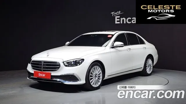 MERCEDES BENZ E-Classe W213 E250 Exclusive 2022 — photo 1 sur 20