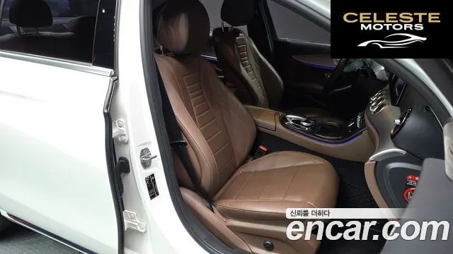 MERCEDES BENZ E-Classe W213 E200 Avantgarde 2018 — photo 10 sur 20