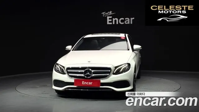 MERCEDES BENZ E-Classe W213 E200 Avantgarde 2018 — photo 3 sur 20