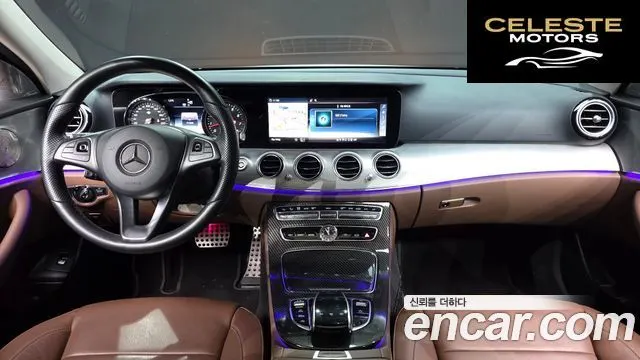 MERCEDES BENZ E-Classe W213 E200 Avantgarde 2018 — photo 7 sur 20