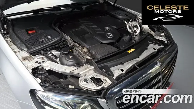 MERCEDES BENZ E-Classe W213 E220d Exclusive 2017 — photo 6 sur 20