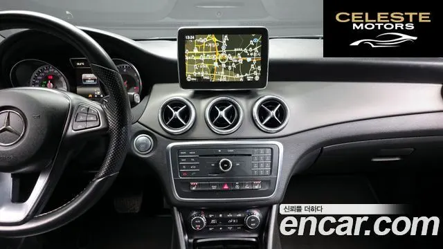 MERCEDES BENZ CLA-Classe C117 CLA200 d 2016 — photo 14 sur 20