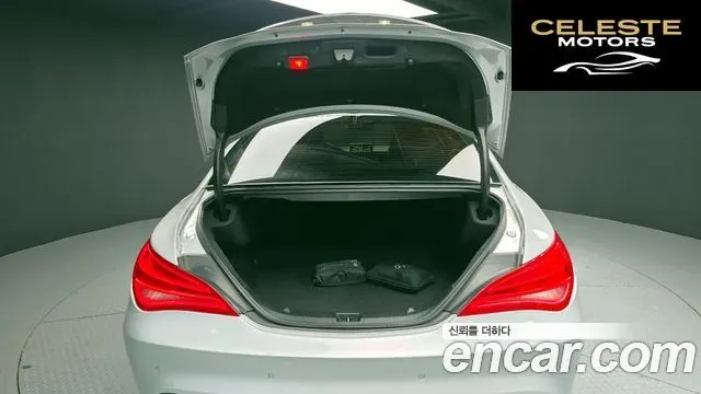 MERCEDES BENZ CLA-Classe C117 CLA200 d 2016 — photo 20 sur 20