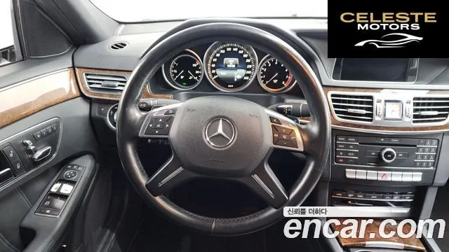 MERCEDES BENZ E-Classe W212 E300 2016 — photo 13 sur 20
