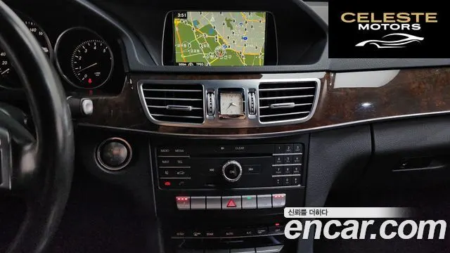 MERCEDES BENZ E-Classe W212 E300 2016 — photo 14 sur 20