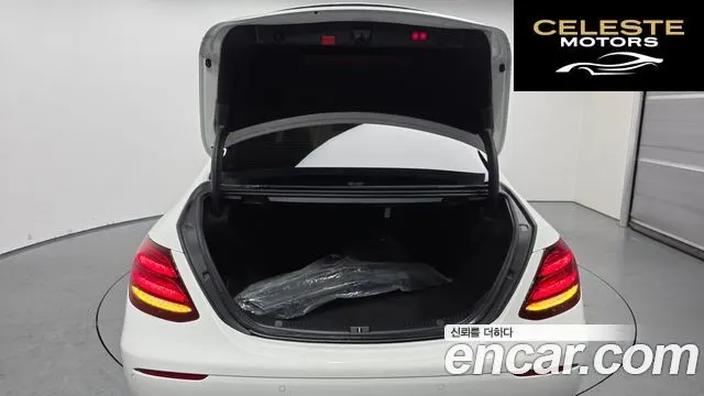 MERCEDES BENZ E-Classe W213 E250 Avantgarde 2020 — photo 20 sur 20