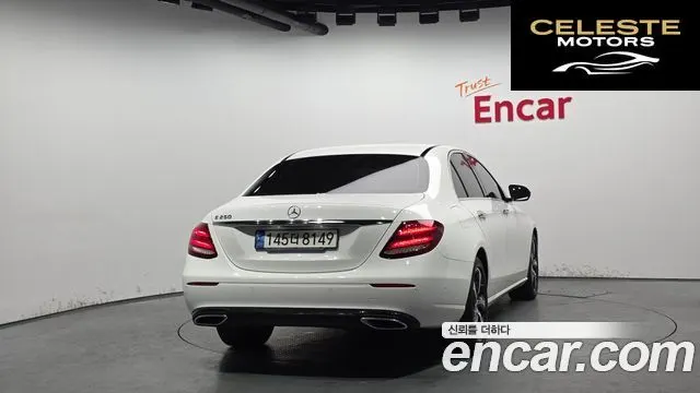 MERCEDES BENZ E-Classe W213 E250 Avantgarde 2020 — photo 4 sur 20