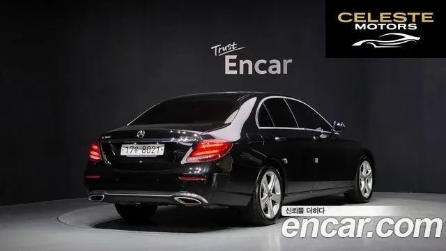 MERCEDES BENZ E-Classe W213 E200 Avantgarde 2018 — photo 2 sur 26
