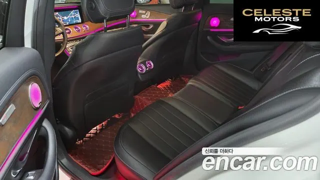MERCEDES BENZ E-Classe W213 E300 4MATIC Exclusive 2017 — photo 12 sur 26
