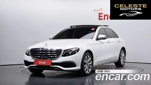 MERCEDES BENZ E-Classe W213 E300 4MATIC Exclusive 2017 — photo 25 sur 26