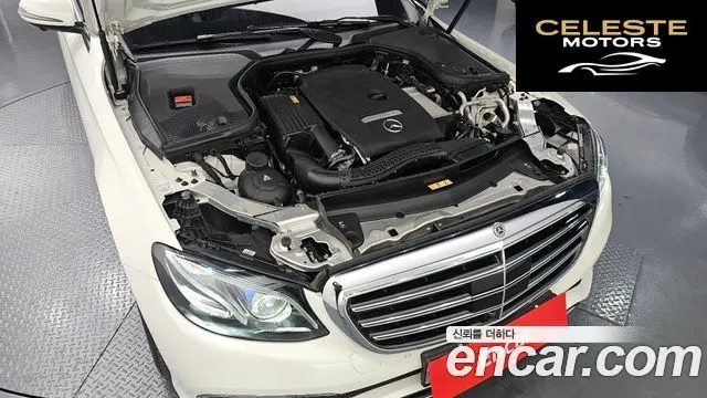 MERCEDES BENZ E-Classe W213 E300 4MATIC Exclusive 2017 — photo 6 sur 26