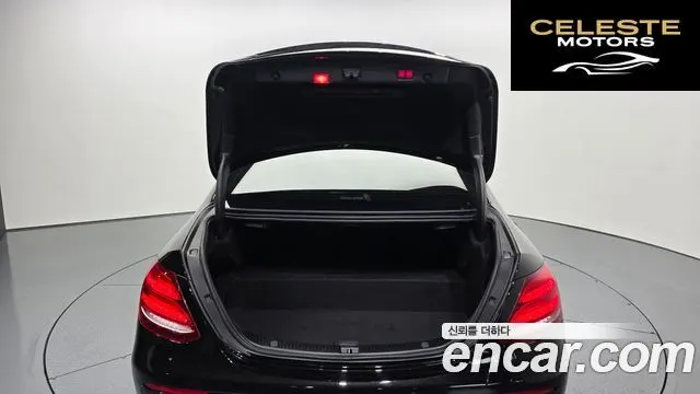 MERCEDES BENZ E-Classe W213 E300e Exclusive 2019 — photo 20 sur 20