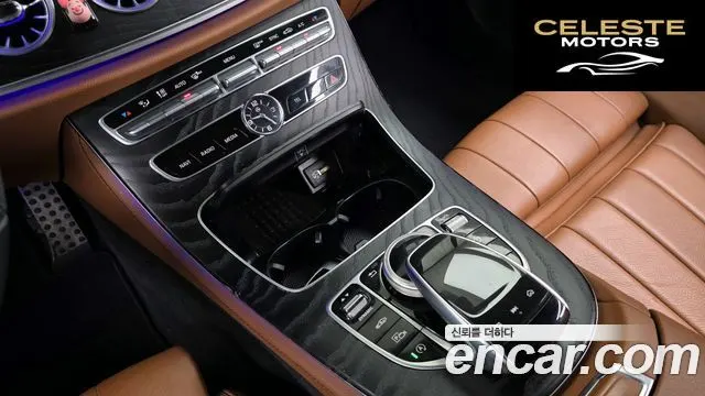 MERCEDES BENZ E-Classe W213 E220d Coupé 2019 — photo 18 sur 20