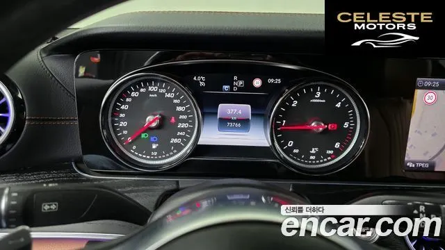 MERCEDES BENZ E-Classe W213 E220d Coupé 2019 — photo 8 sur 20