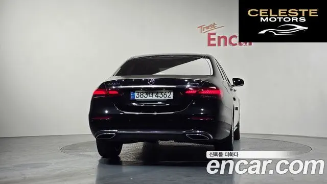 MERCEDES BENZ E-Classe W213 E220d 4MATIC Exclusive 2021 — photo 4 sur 20