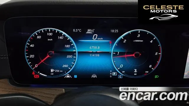 MERCEDES BENZ E-Classe W213 E220d 4MATIC Exclusive 2021 — photo 8 sur 20