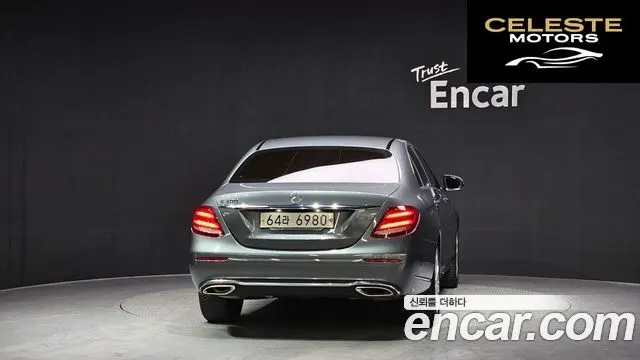 MERCEDES BENZ E-Classe W213 E300 Exclusive 2019 — photo 4 sur 20