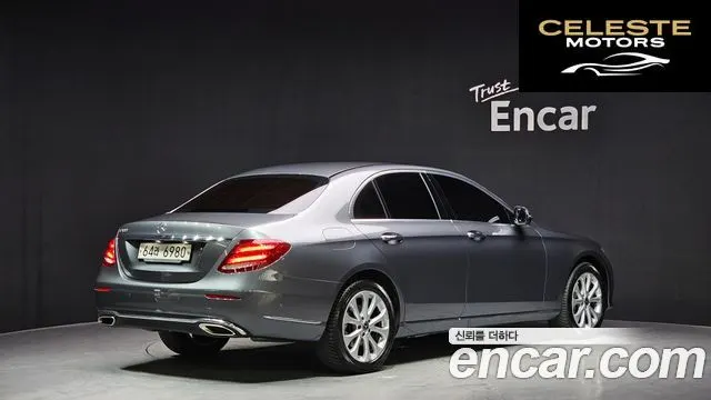 MERCEDES BENZ E-Classe W213 E300 Exclusive 2019 — photo 2 sur 20
