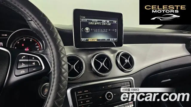 MERCEDES BENZ GLA-Classe X156 GLA250 4MATIC 2019 — photo 17 sur 20