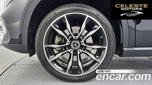 MERCEDES BENZ GLA-Classe X156 GLA250 4MATIC 2019 — photo 5 sur 20