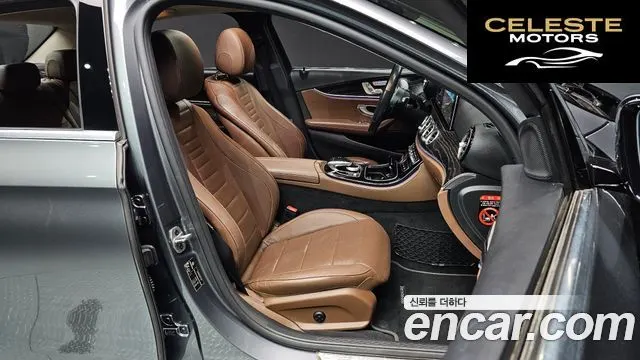 MERCEDES BENZ E-Classe W213 E300 4MATIC Avantgarde 2019 — photo 10 sur 20