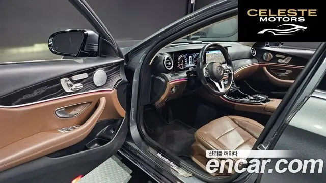 MERCEDES BENZ E-Classe W213 E300 4MATIC Avantgarde 2019 — photo 12 sur 20