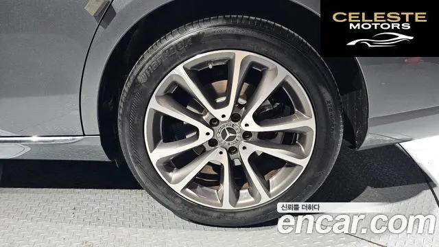 MERCEDES BENZ E-Classe W213 E300 4MATIC Avantgarde 2019 — photo 5 sur 20
