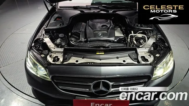 MERCEDES BENZ E-Classe W213 E300 4MATIC Avantgarde 2019 — photo 6 sur 20
