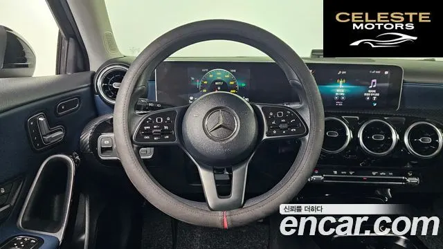 MERCEDES BENZ A-Classe W177 A220 Hatchback 2019 — photo 12 sur 20