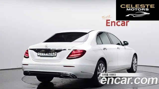 MERCEDES BENZ E-Classe W213 E220d 4MATIC Exclusive 2020 — photo 2 sur 20