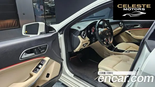 MERCEDES BENZ CLA-Classe C117 CLA250 2014 — photo 11 sur 20