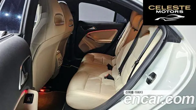 MERCEDES BENZ CLA-Classe C117 CLA250 2014 — photo 13 sur 20