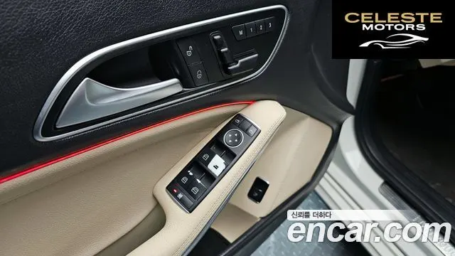 MERCEDES BENZ CLA-Classe C117 CLA250 2014 — photo 17 sur 20