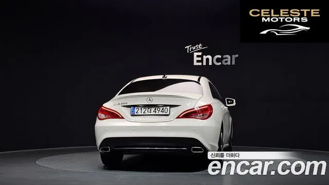MERCEDES BENZ CLA-Classe C117 CLA250 2014 — photo 4 sur 20