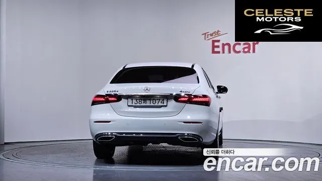 MERCEDES BENZ E-Classe W213 E220d 4MATIC Exclusive 2022 — photo 4 sur 20