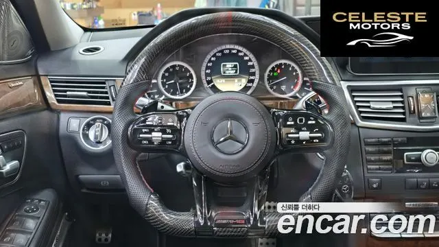 MERCEDES BENZ E-Classe W212 E300 2012 — photo 10 sur 26