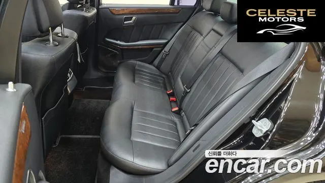 MERCEDES BENZ E-Classe W212 E300 2012 — photo 13 sur 26