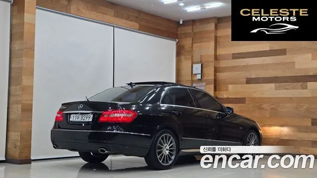 MERCEDES BENZ E-Classe W212 E300 2012 — photo 2 sur 26