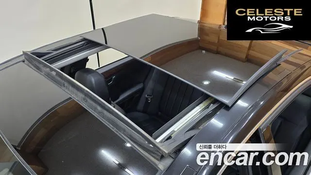 MERCEDES BENZ E-Classe W212 E300 2012 — photo 20 sur 26