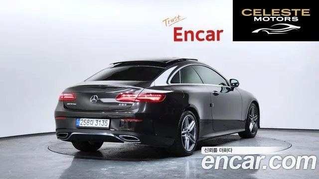MERCEDES BENZ E-Classe W213 E220d Coupé 2019 — photo 2 sur 26