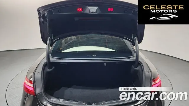 MERCEDES BENZ E-Classe W213 E220d Coupé 2019 — photo 20 sur 26