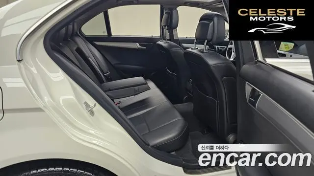MERCEDES BENZ C-Classe W204 C200 CGI Avantgarde 2012 — photo 12 sur 20