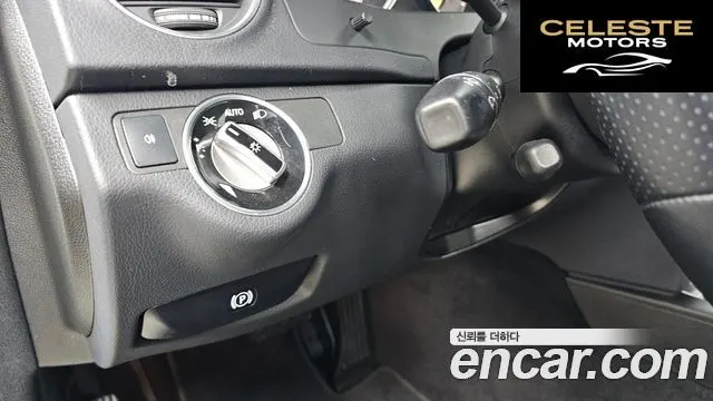 MERCEDES BENZ C-Classe W204 C200 CGI Avantgarde 2012 — photo 15 sur 20